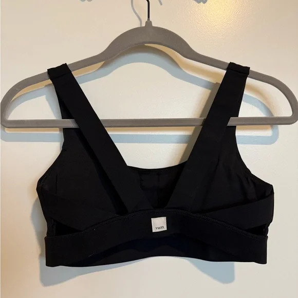 NWOT Vuori Stride Sports Bra in Black - Picture 6 of 6